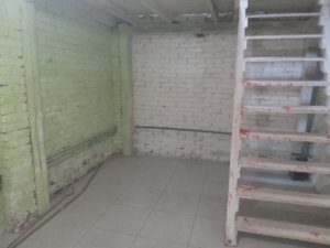 Casa comercial com 495m² no bairro Navegantes em Porto Alegre para Alugar