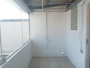 Casa comercial com 495m² no bairro Navegantes em Porto Alegre para Alugar