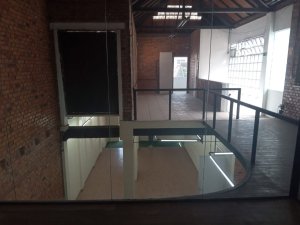 Casa comercial com 495m² no bairro Navegantes em Porto Alegre para Alugar