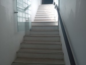 Casa comercial com 495m² no bairro Navegantes em Porto Alegre para Alugar