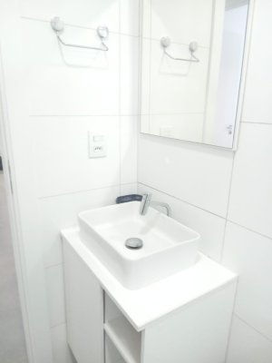 Apartamento com 79m², 2 dormitórios no bairro Rio Branco em Porto Alegre para Alugar