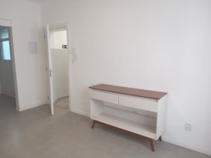 Apartamento com 79m², 2 dormitórios no bairro Rio Branco em Porto Alegre para Alugar