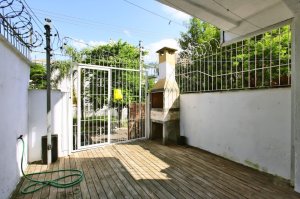 Casa com 65m², 2 dormitórios no bairro Jardim Europa em Porto Alegre para Alugar