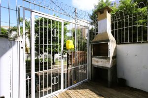 Casa com 65m², 2 dormitórios no bairro Jardim Europa em Porto Alegre para Alugar