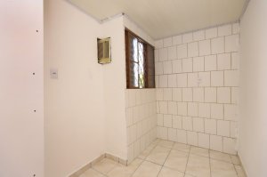 Casa com 65m², 2 dormitórios no bairro Jardim Europa em Porto Alegre para Alugar