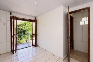 Casa com 65m², 2 dormitórios no bairro Jardim Europa em Porto Alegre para Alugar