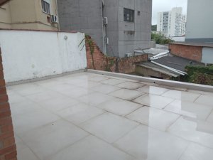 Casa comercial com 270m² no bairro Azenha em Porto Alegre para Alugar