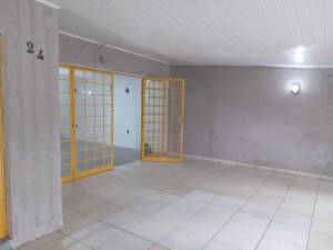 Casa comercial com 270m² no bairro Azenha em Porto Alegre para Alugar