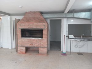 Casa comercial com 270m² no bairro Azenha em Porto Alegre para Alugar