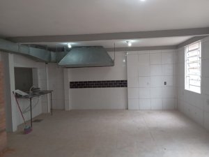 Casa comercial com 270m² no bairro Azenha em Porto Alegre para Alugar