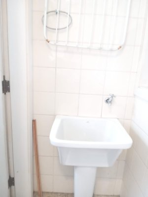 Apartamento com 89m², 2 dormitórios no bairro Moinhos de Vento em Porto Alegre para Alugar