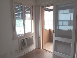 Apartamento com 89m², 2 dormitórios no bairro Moinhos de Vento em Porto Alegre para Alugar