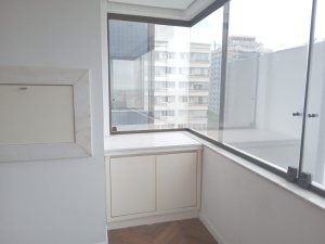Apartamento com 89m², 2 dormitórios no bairro Moinhos de Vento em Porto Alegre para Alugar