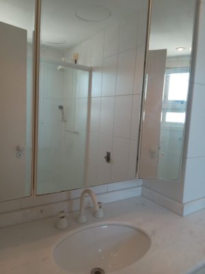 Apartamento com 89m², 2 dormitórios no bairro Moinhos de Vento em Porto Alegre para Alugar