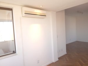 Apartamento com 89m², 2 dormitórios no bairro Moinhos de Vento em Porto Alegre para Alugar