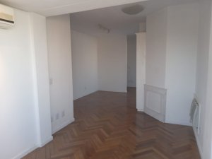 Apartamento com 89m², 2 dormitórios no bairro Moinhos de Vento em Porto Alegre para Alugar