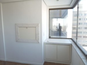 Apartamento com 89m², 2 dormitórios no bairro Moinhos de Vento em Porto Alegre para Alugar