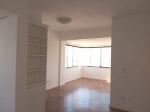 Apartamento com 89m², 2 dormitórios no bairro Moinhos de Vento em Porto Alegre para Alugar