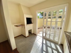 Casa em Condomínio com 200m², 3 dormitórios no bairro Jardim Isabel em Porto Alegre para Alugar