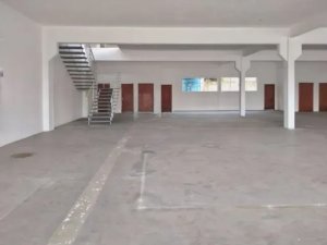 Loja com 1.100m² no bairro São Sebastião em Porto Alegre para Alugar