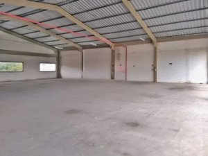 Loja com 1.100m² no bairro São Sebastião em Porto Alegre para Alugar