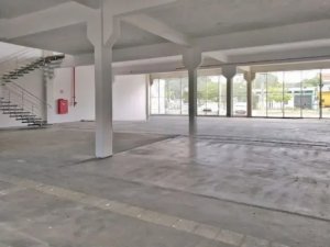 Loja com 1.100m² no bairro São Sebastião em Porto Alegre para Alugar