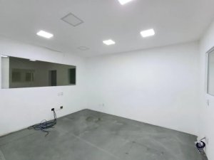 Pavilhão com 1.300m² no bairro São Geraldo em Porto Alegre para Alugar