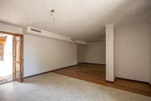 Casa com 410m², 4 dormitórios no bairro Chácara das Pedras em Porto Alegre para Alugar