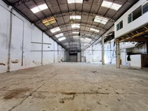 Depósito com 1.500m² no bairro São Geraldo em Porto Alegre para Alugar