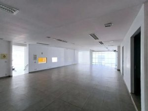 Depósito com 1.500m² no bairro São Geraldo em Porto Alegre para Alugar