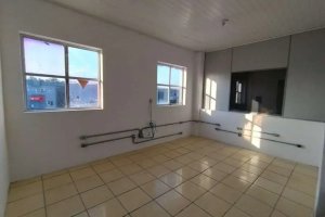 Pavilhão com 550m² no bairro Sarandi em Porto Alegre para Alugar