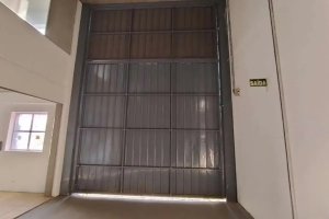 Pavilhão com 550m² no bairro Sarandi em Porto Alegre para Alugar