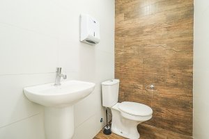 Loja com 222m² no bairro Vila Jardim em Porto Alegre para Alugar