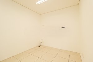 Loja com 222m² no bairro Vila Jardim em Porto Alegre para Alugar