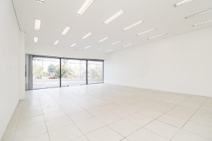 Loja com 222m² no bairro Vila Jardim em Porto Alegre para Alugar