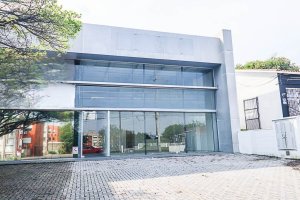 Loja com 222m² no bairro Vila Jardim em Porto Alegre para Alugar