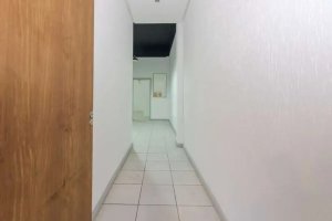 Depósito com 350m² no bairro Navegantes em Porto Alegre para Alugar