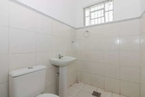 Depósito com 350m² no bairro Navegantes em Porto Alegre para Alugar