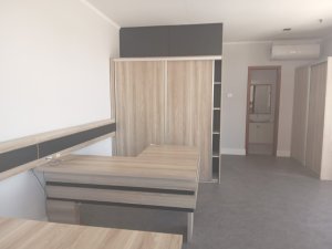 Salas/Conjuntos com 78m² no bairro Moinhos de Vento em Porto Alegre para Alugar