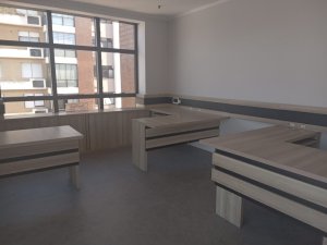 Salas/Conjuntos com 78m² no bairro Moinhos de Vento em Porto Alegre para Alugar