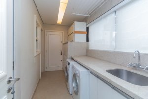 Apartamento com 221m², 2 dormitórios no bairro Bela Vista em Porto Alegre para Alugar