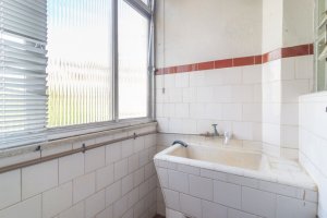 Apartamento com 120m², 3 dormitórios no bairro Menino Deus em Porto Alegre para Alugar