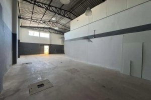 Depósito com 300m² no bairro Sarandi em Porto Alegre para Alugar