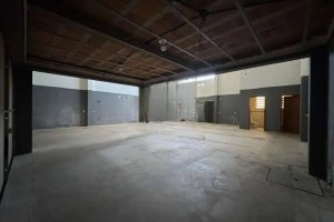 Depósito com 300m² no bairro Sarandi em Porto Alegre para Alugar