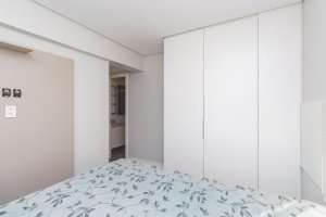 Apartamento com 56m², 2 dormitórios no bairro São Sebastião em Porto Alegre para Alugar