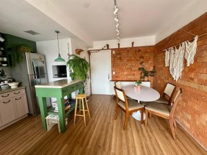 Apartamento com 63m², 2 dormitórios no bairro Passo da Areia em Porto Alegre para Alugar