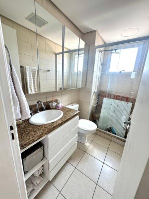 Apartamento com 63m², 2 dormitórios no bairro Passo da Areia em Porto Alegre para Alugar