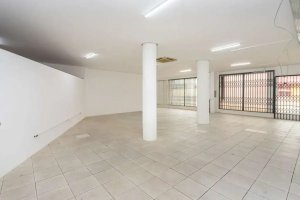 Loja com 780m² no bairro Navegantes em Porto Alegre para Alugar