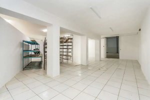 Loja com 780m² no bairro Navegantes em Porto Alegre para Alugar