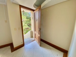 Casa em Condomínio com 350m², 4 dormitórios no bairro Vila Conceição em Porto Alegre para Alugar